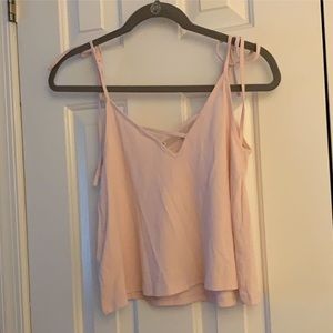 •Light pink loose cami•